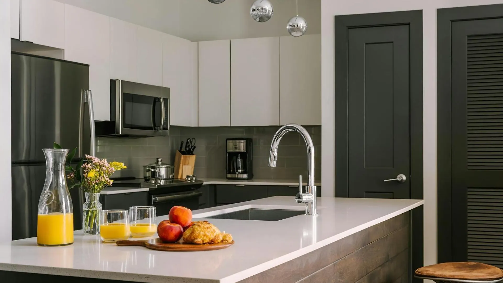 Sonder By Marriott Bonvoy Village 21 Apartments Hillsboro Village Nashville Apart-hotel